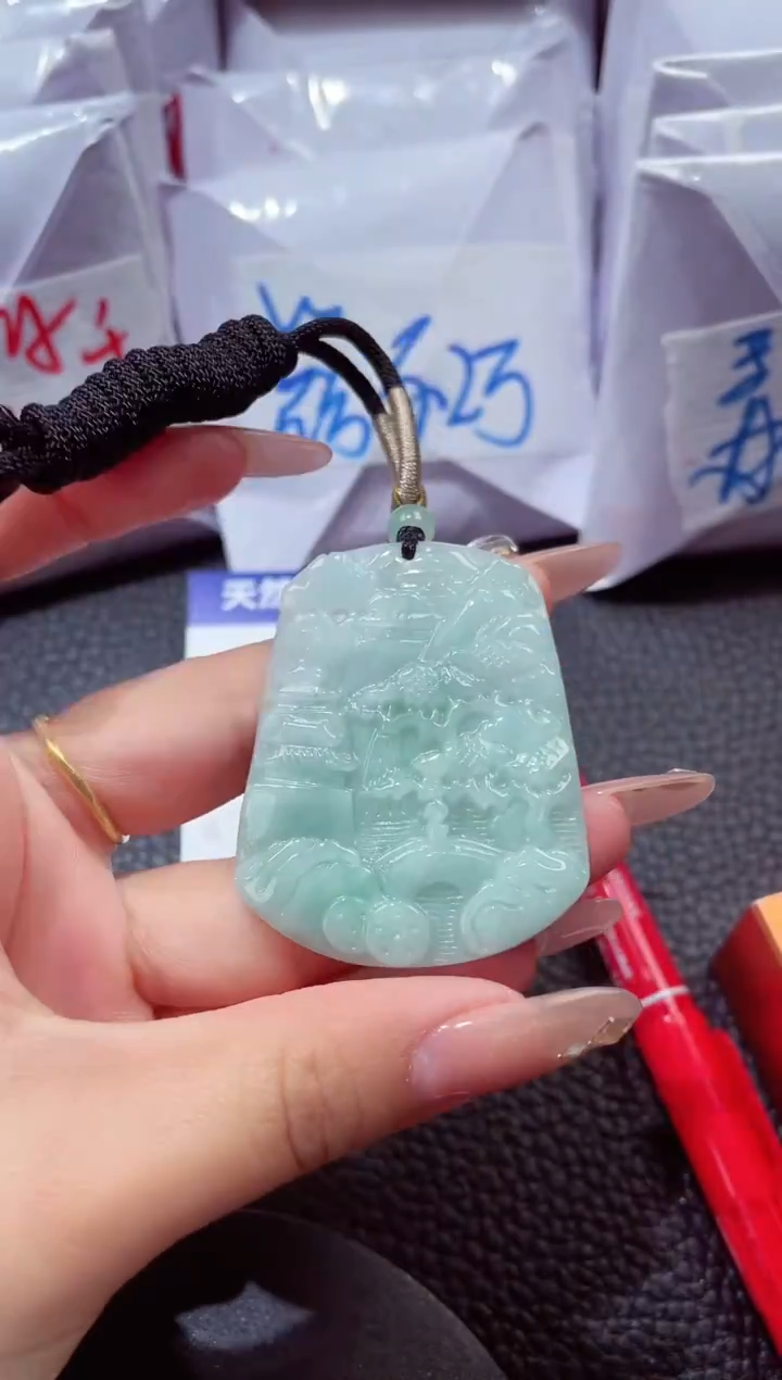 颈饰未镶嵌翡翠00000017