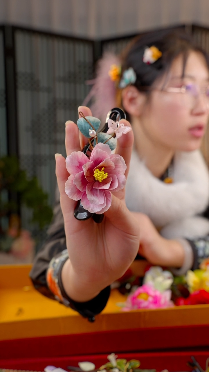 刺绣非遗苏绣绒花