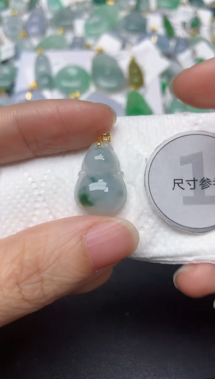 颈饰18K金镶嵌翡翠天然缅甸A货翡翠