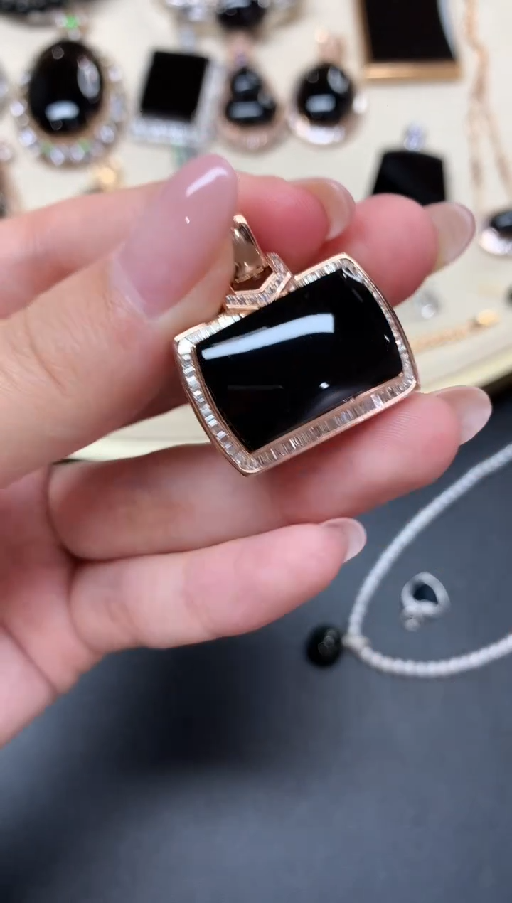 翡翠18K金镶嵌吊坠(不含链)W460|23800