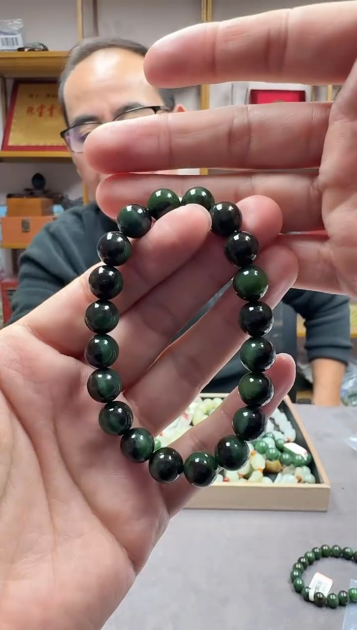 未镶嵌手链和田玉10俄红皮