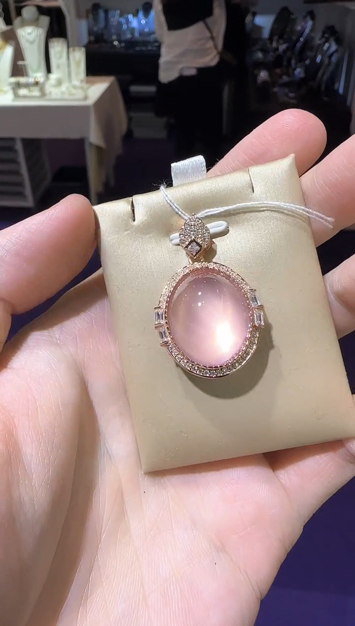 【闪购商品】芙蓉石颈饰银S925镶嵌14*17mm