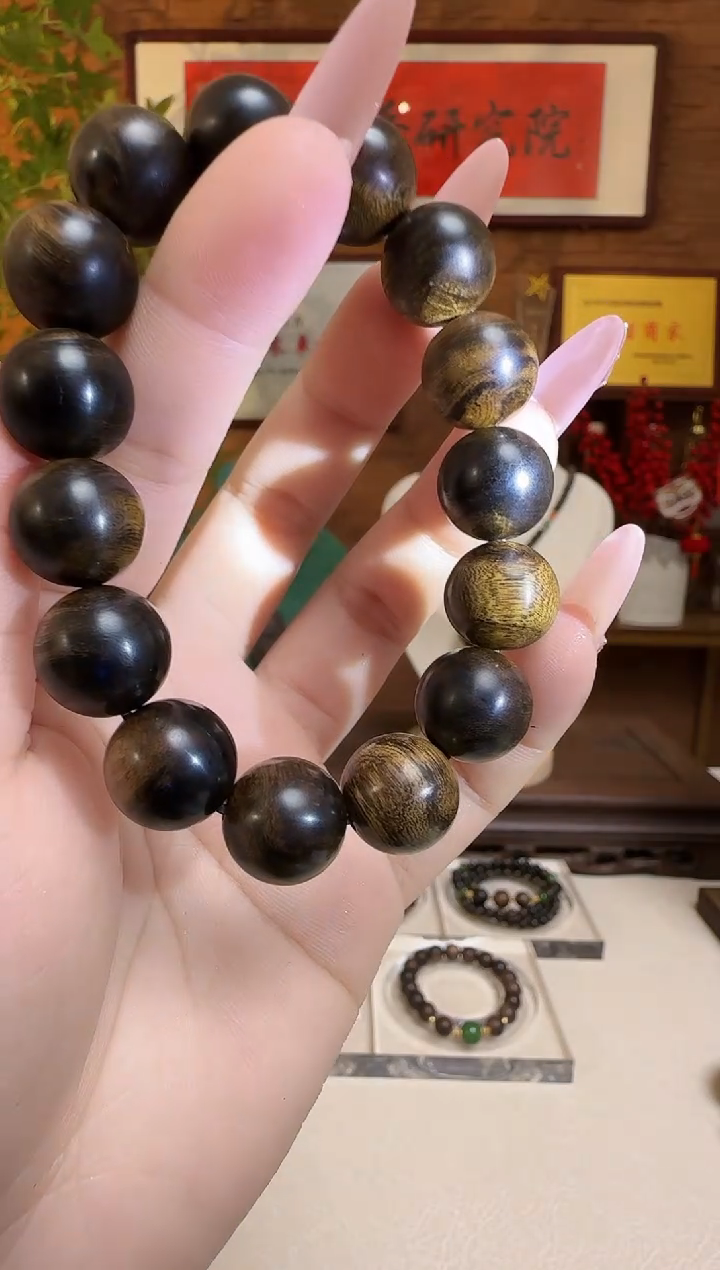 【闪购商品】沉香手串富国岛留疤1.4单圈手串玉化