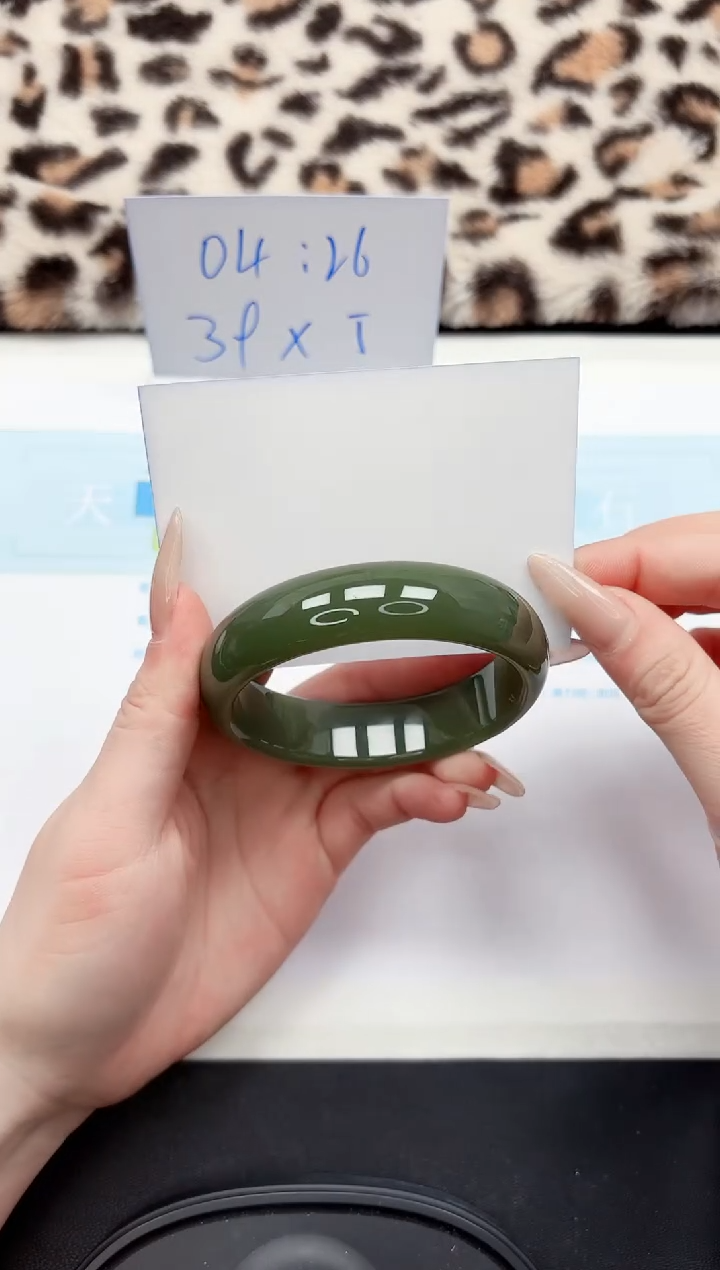 【闪购商品】石英质玉手镯未镶嵌12-62