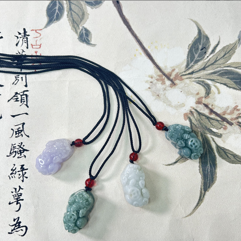 天然翡翠A货貔貅（多样性发货发其一）高25/28宽17/18送绳