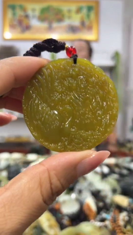 未镶嵌岫玉吊坠 