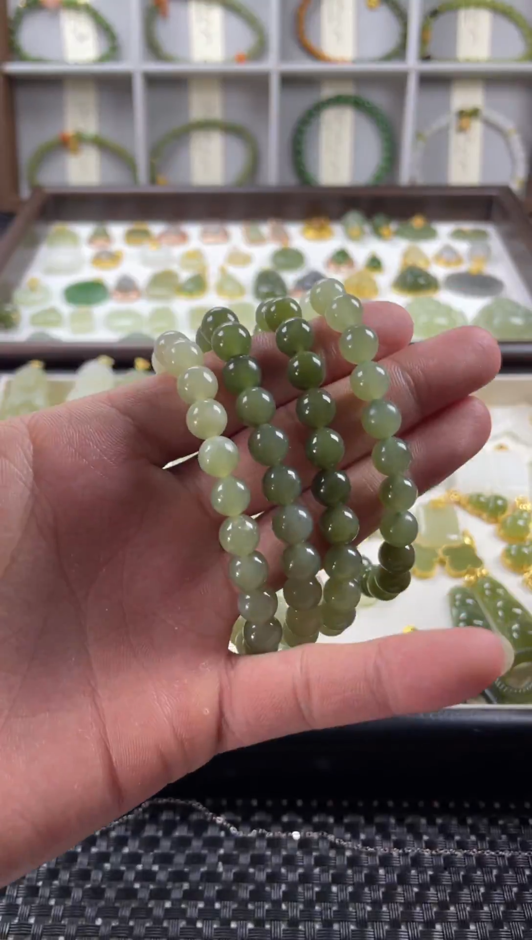 未镶嵌手串和田玉随机发