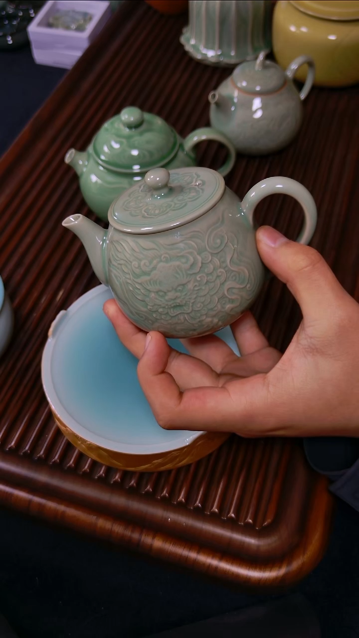 ?****?和青禾事事如意单壶