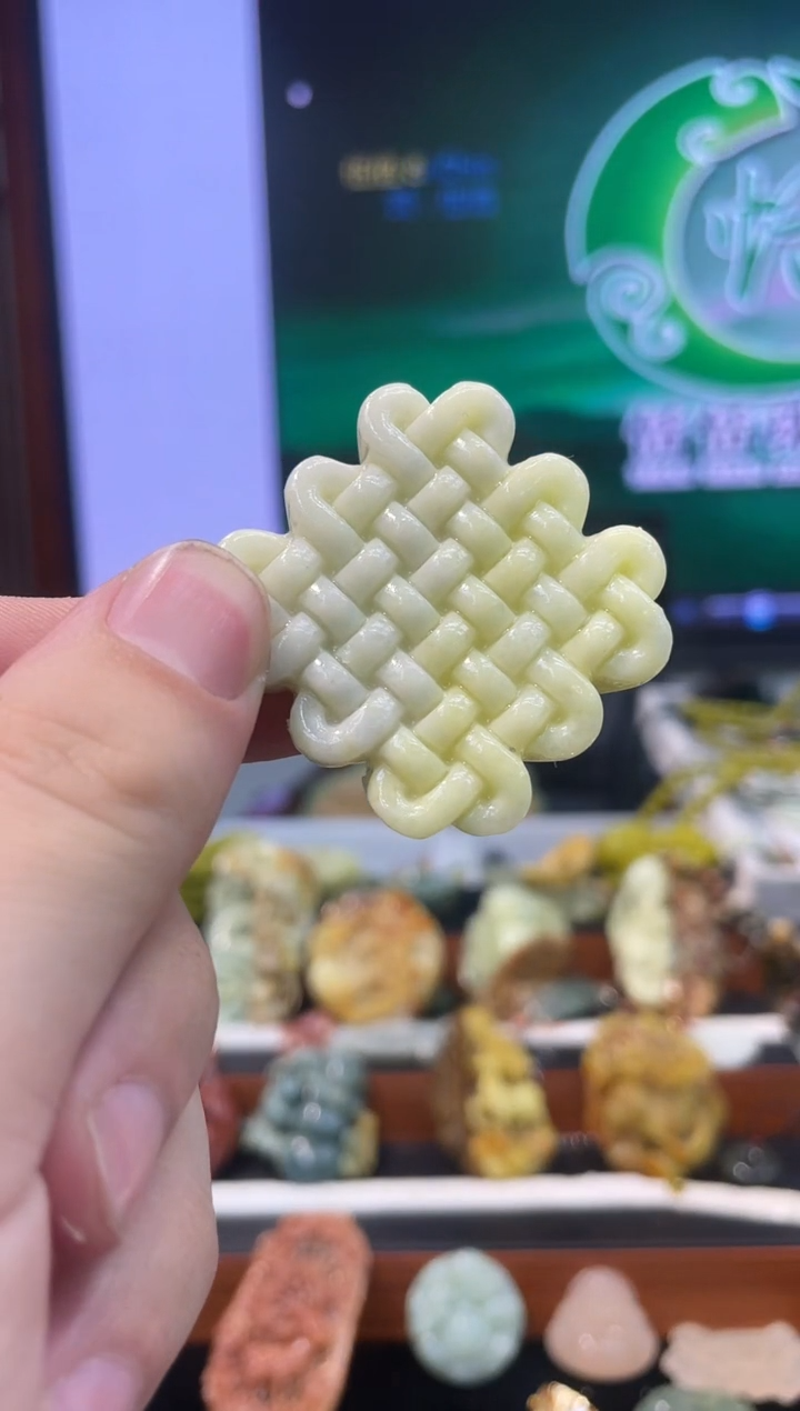 【闪购商品】岫玉吊坠未镶嵌多样性发货*拍一发一