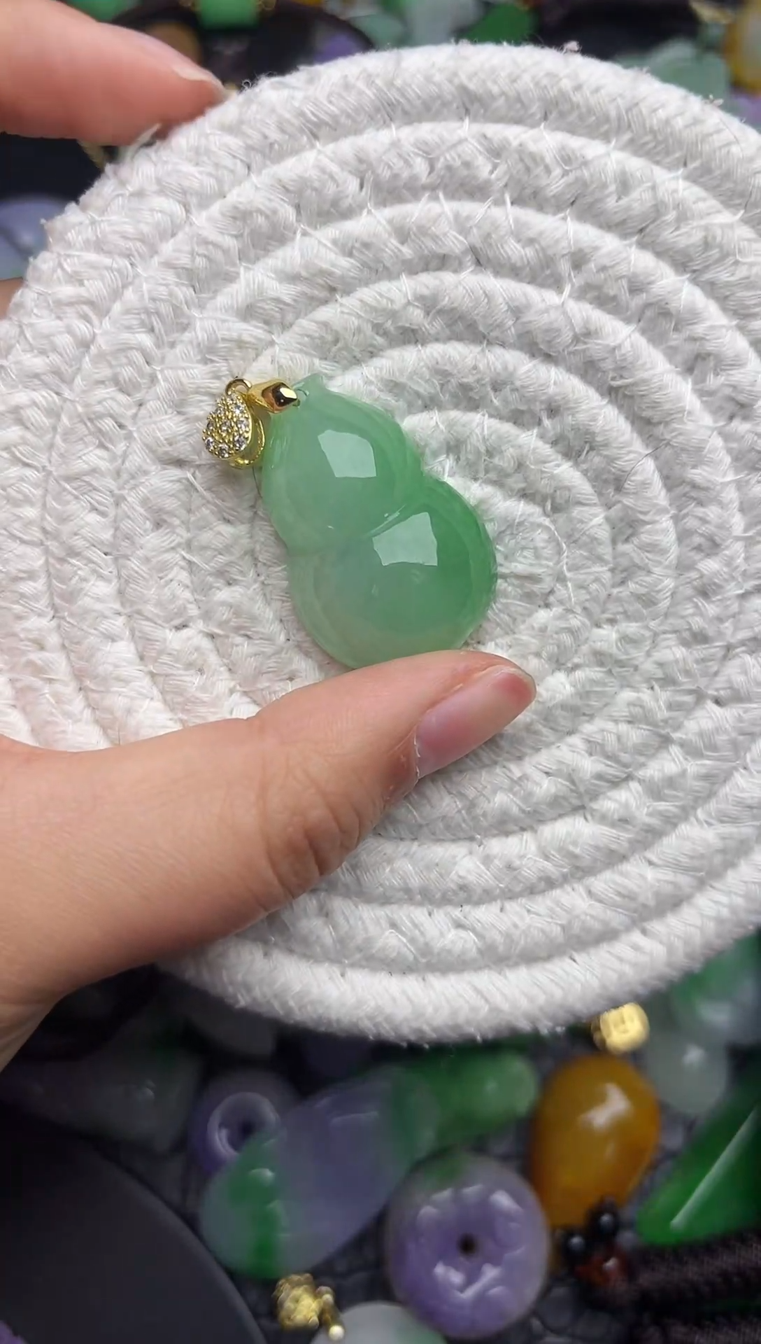 颈饰未镶嵌翡翠缅甸翡翠吊坠