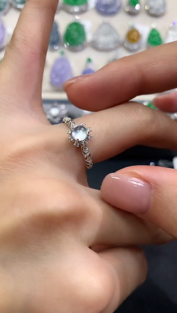 【闪购商品】翡翠戒指18K金镶嵌a50