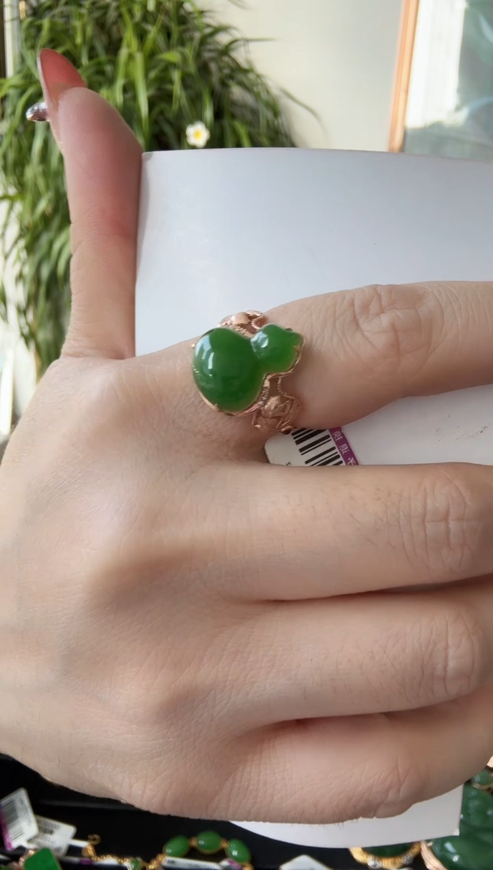 【闪购商品】和田玉戒指18K金镶嵌戒指倩