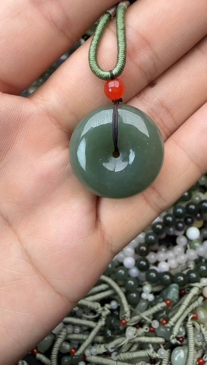 颈饰未镶嵌和田玉拍一发一