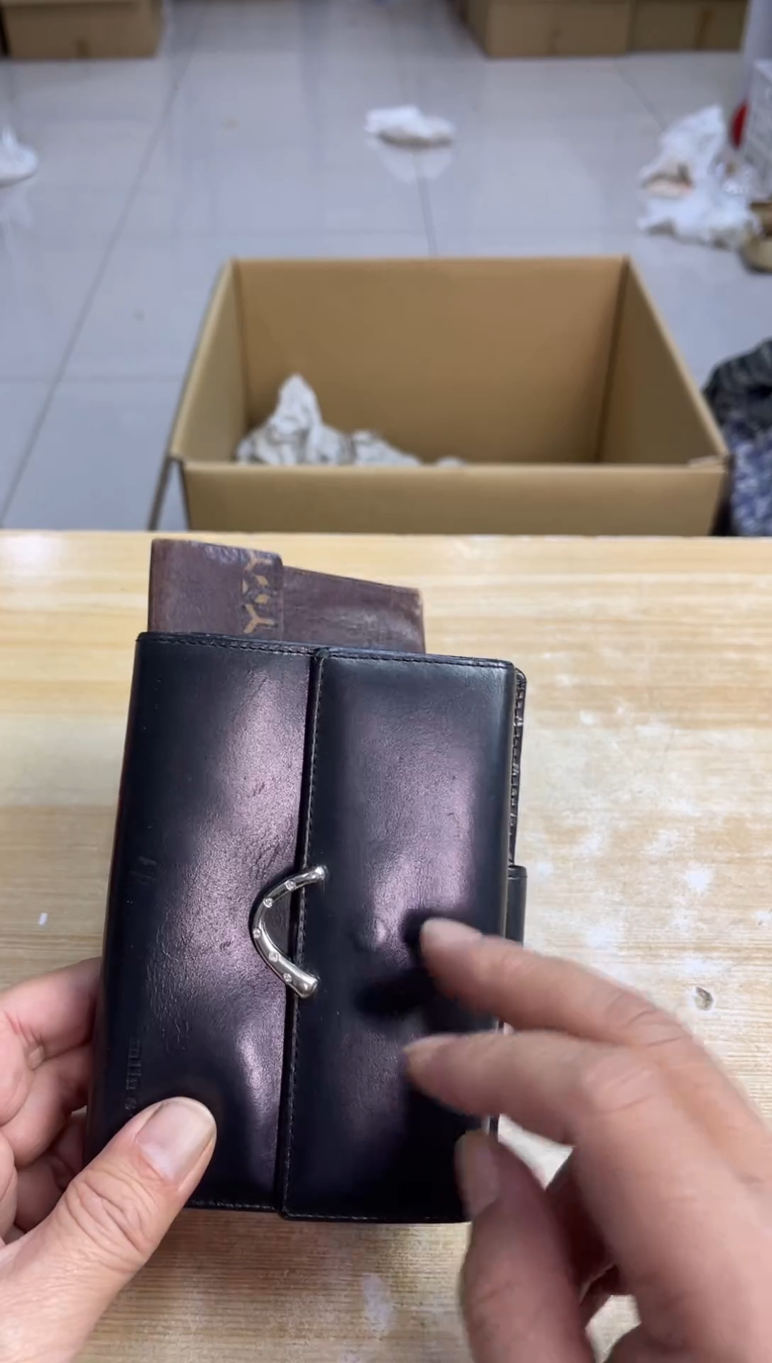 PU杭****店默认微瑕，no退no换，介意勿拍