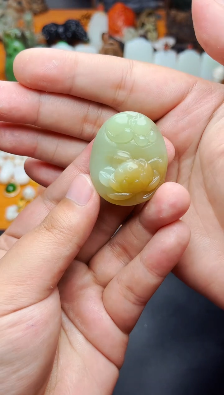 【闪购商品】和田玉颈饰未镶嵌吊坠01