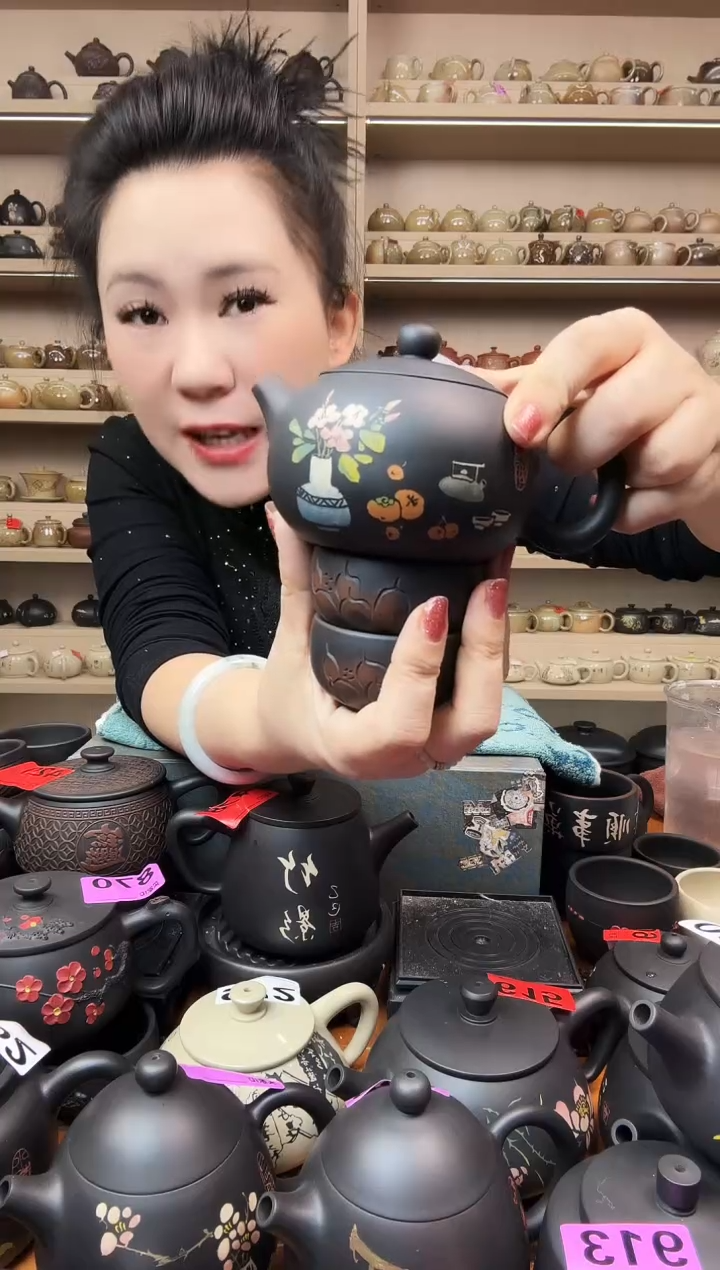 壶674 彩填西施+2线雕杯 