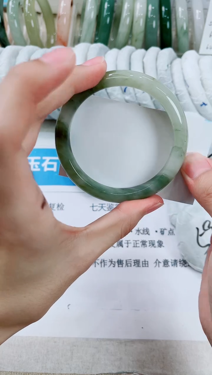 石英质玉手镯未镶嵌15-60