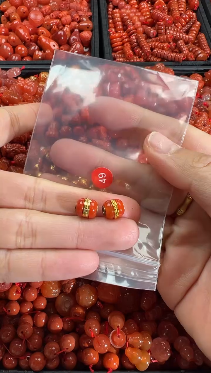 【闪购商品】南红玛瑙颈饰未镶嵌1