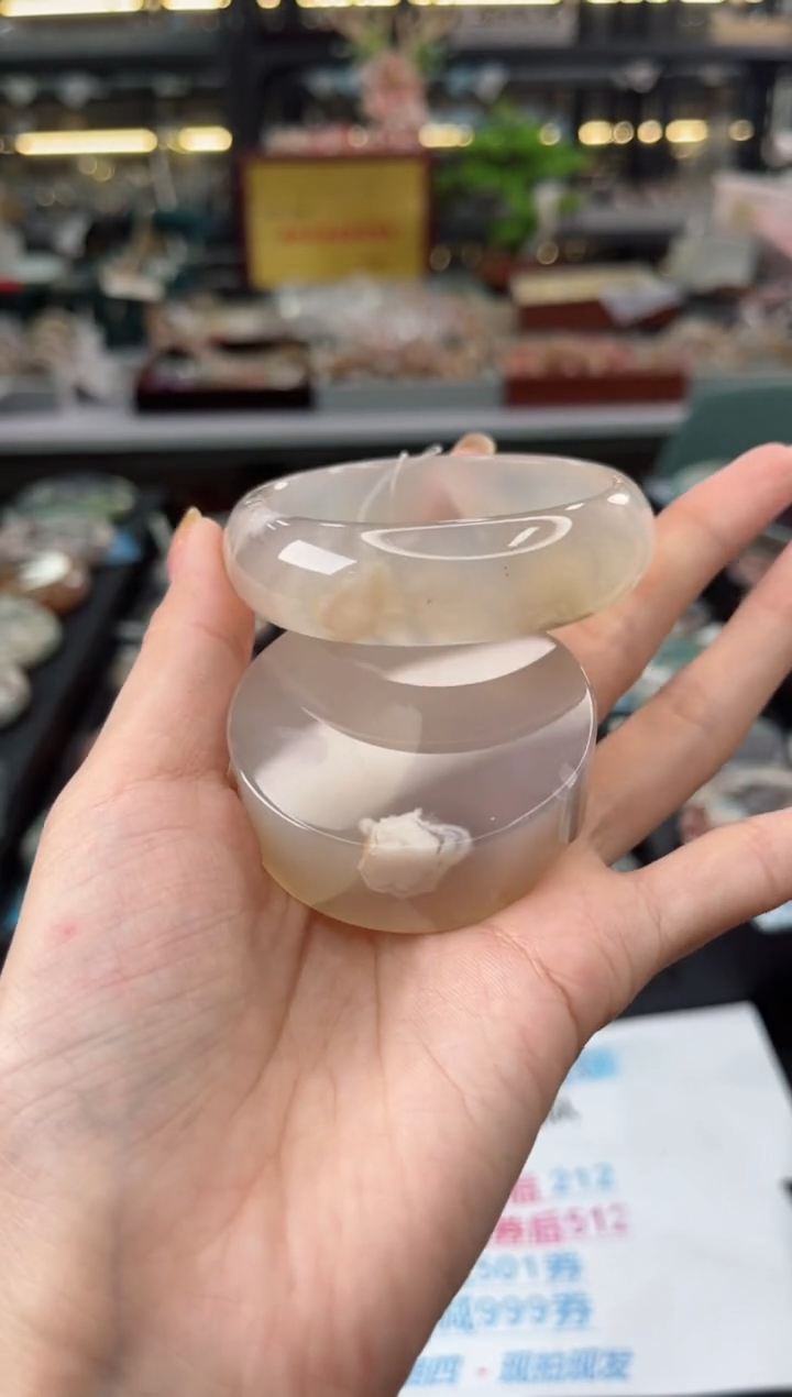 【闪购商品】石英质玉手镯未镶嵌53圈口（赠品镯心）3321039