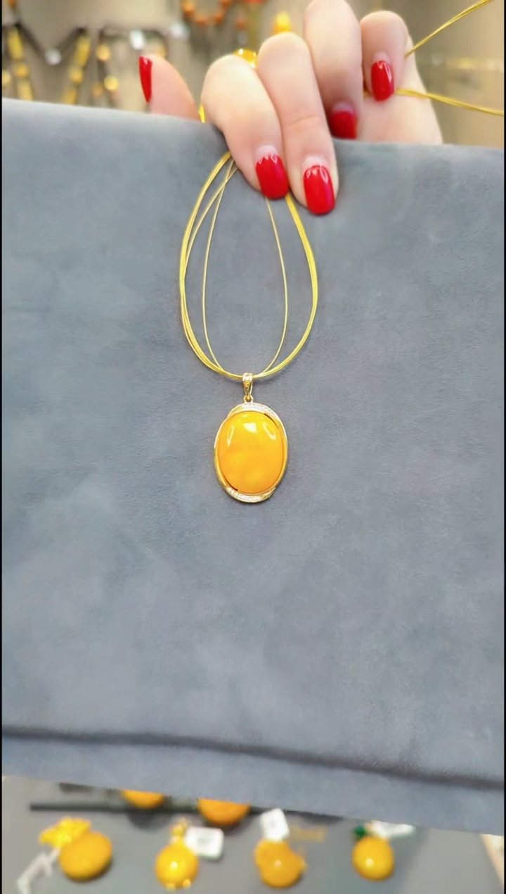 【闪购商品】蜜蜡颈饰银S925镀金镶嵌H760蜜蜡吊坠赠项圈