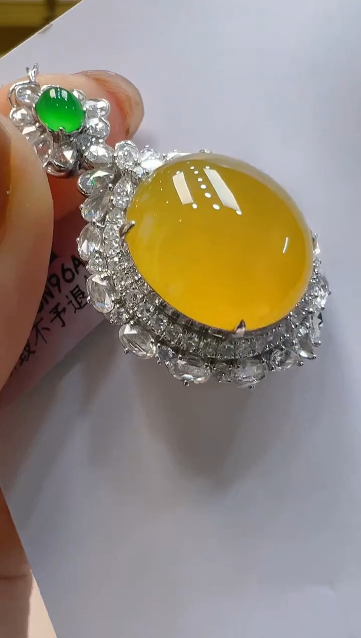 【闪购商品】翡翠18K金镶嵌吊坠(不含链)多样性团购发一件