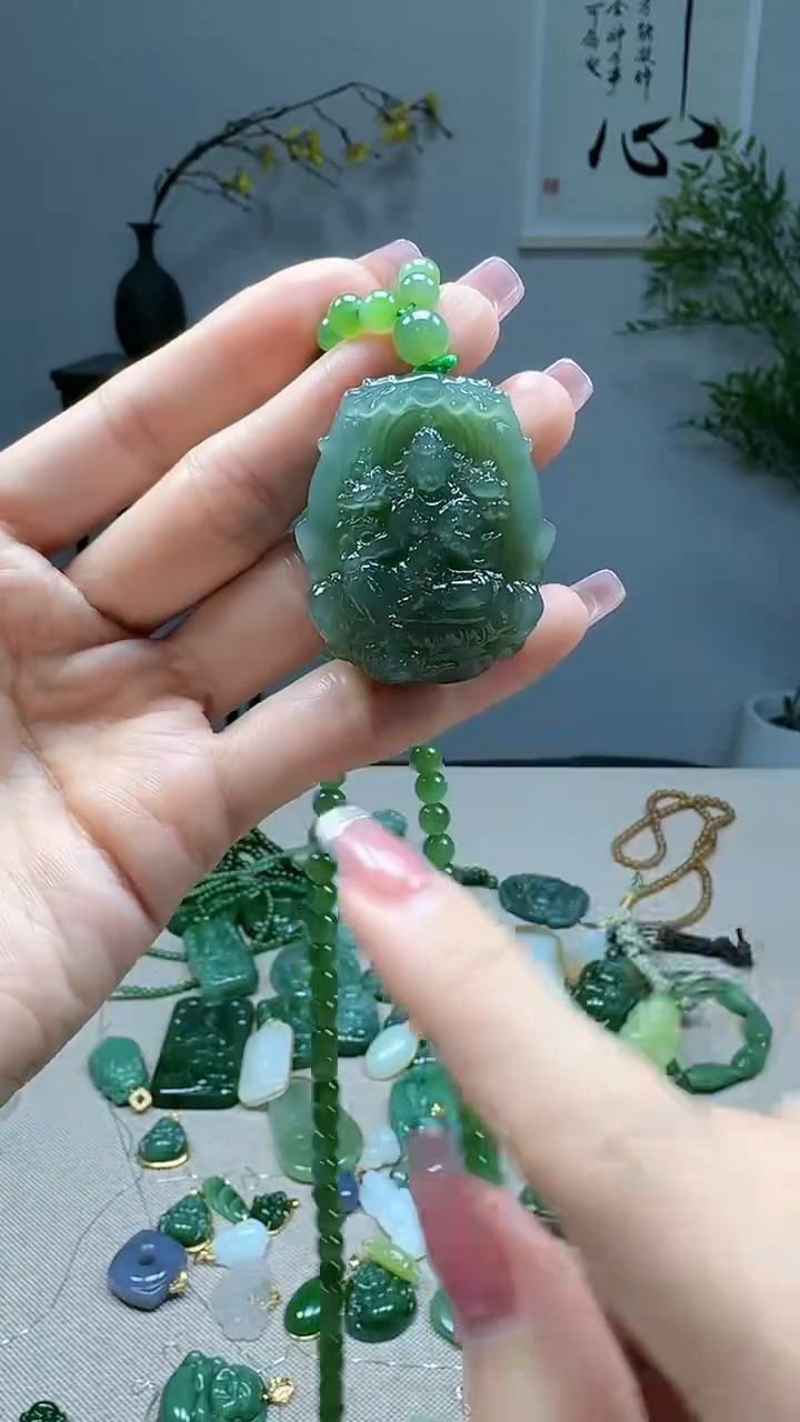 未镶嵌和田玉挂件1