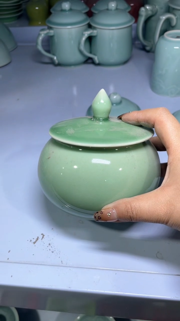 【闪购商品】特价福利 微瑕 慧仙青瓷