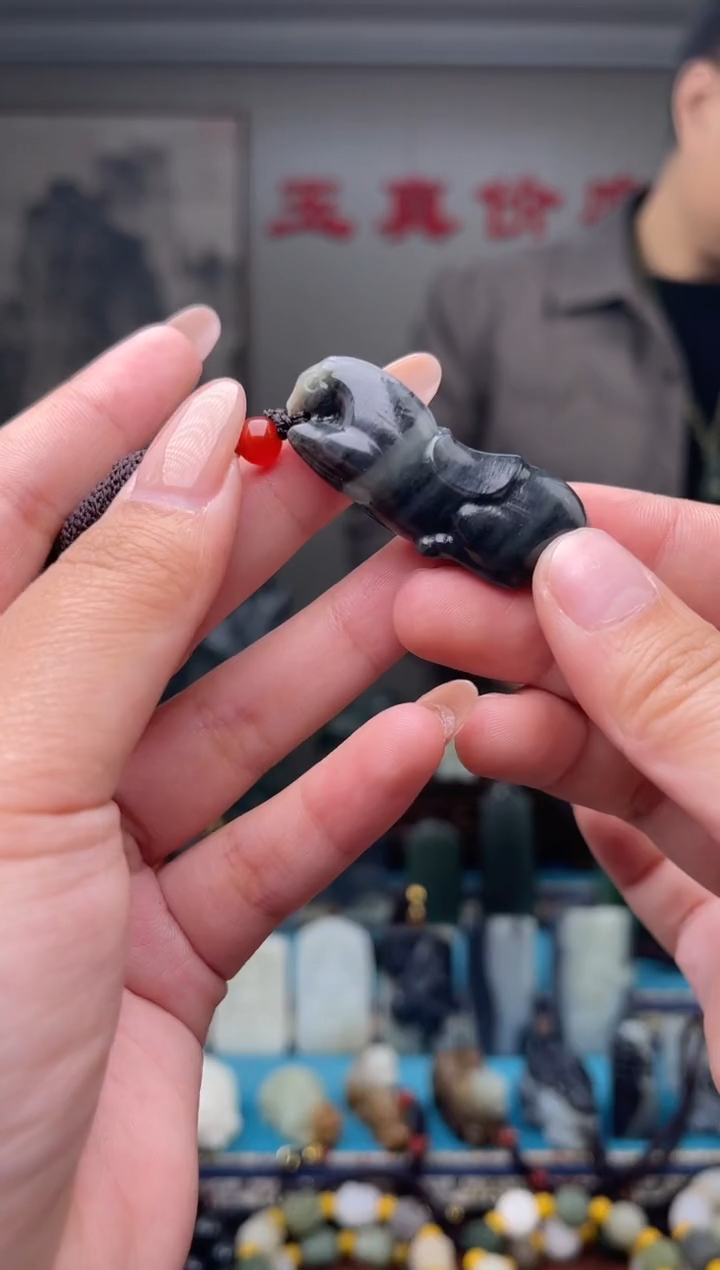 未镶嵌和田玉挂件1