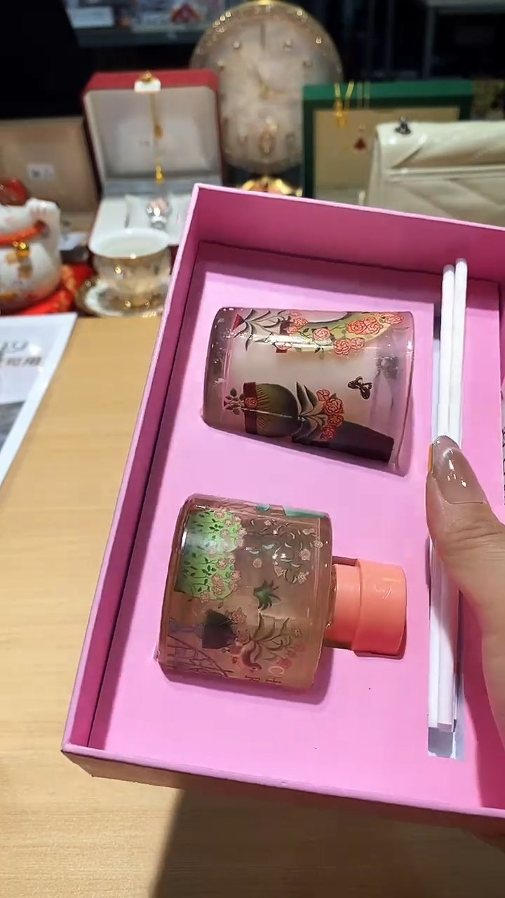 瓷片碗碟好物一件不留@@1