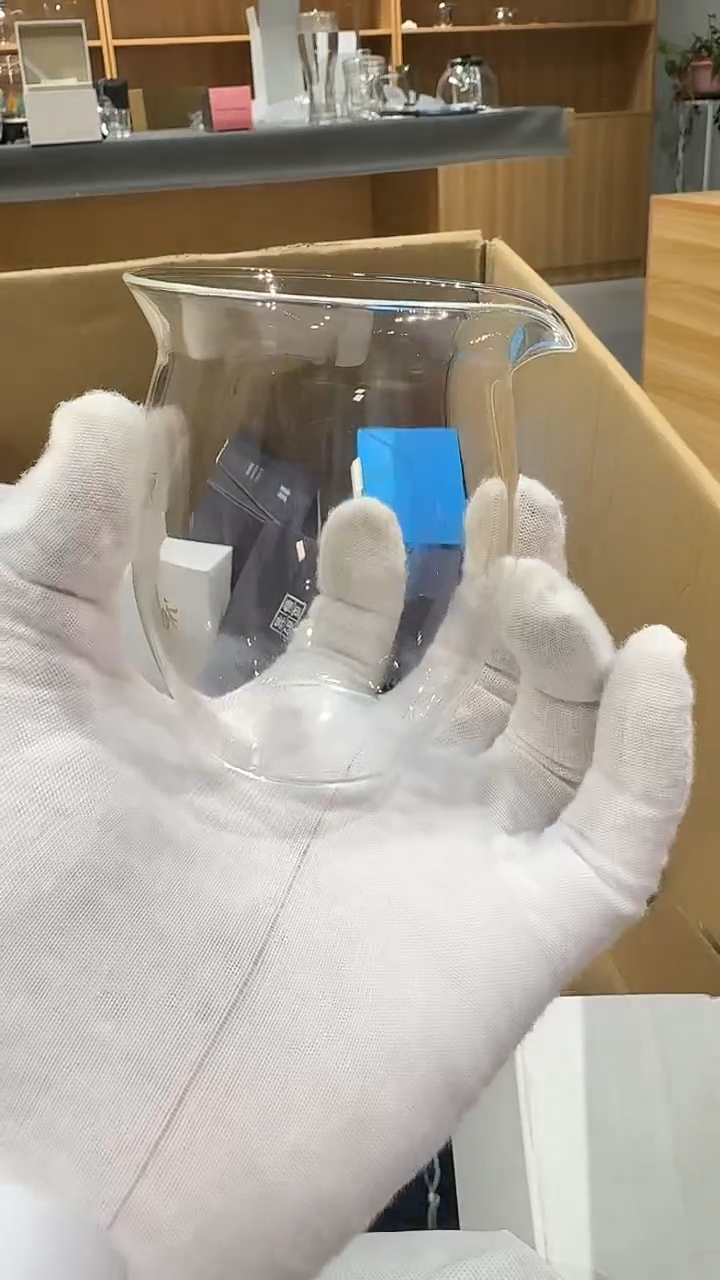 透明温悦无耳200ml金标简装发货