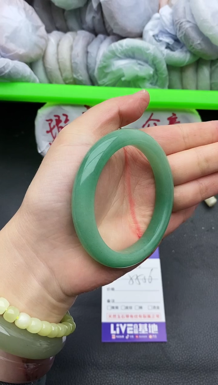 未镶嵌手镯石英质玉瑕疵186+55/56