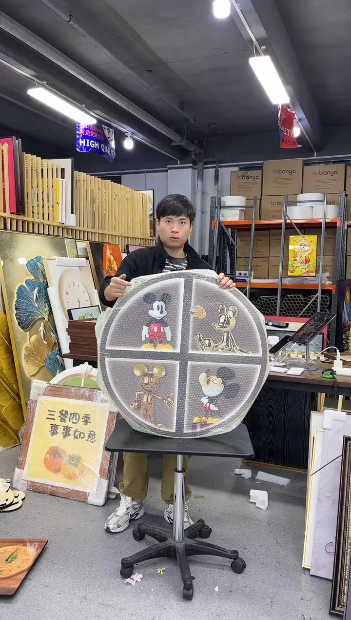 竖款装饰画一个哟