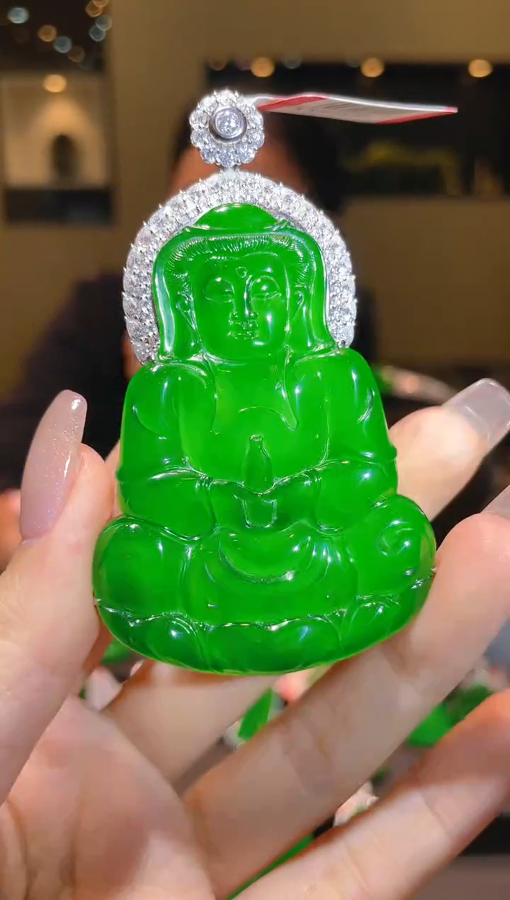 【闪购商品】翡翠吊坠(赠链)18K金镶嵌A90