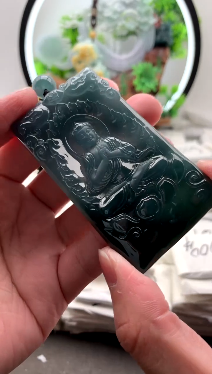 【闪购商品】翡翠颈饰未镶嵌大日如来