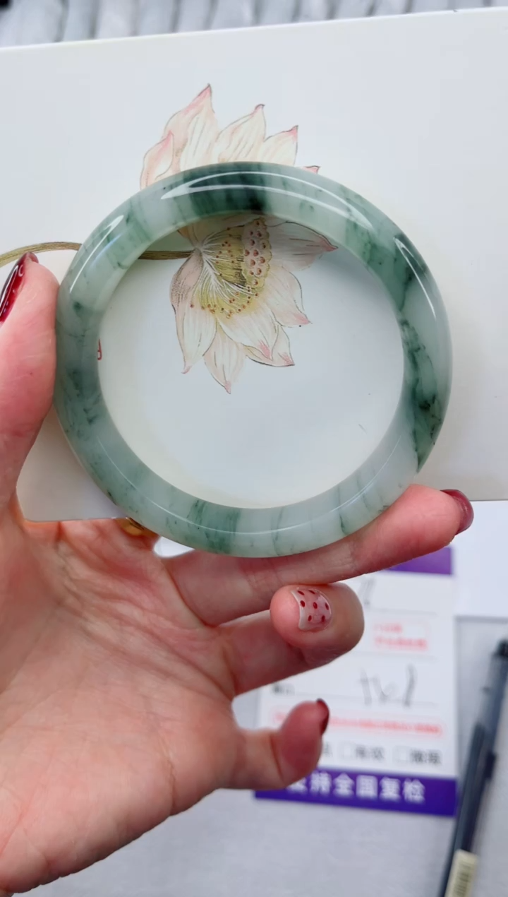 【闪购商品】石英质玉手镯合金76-54.8