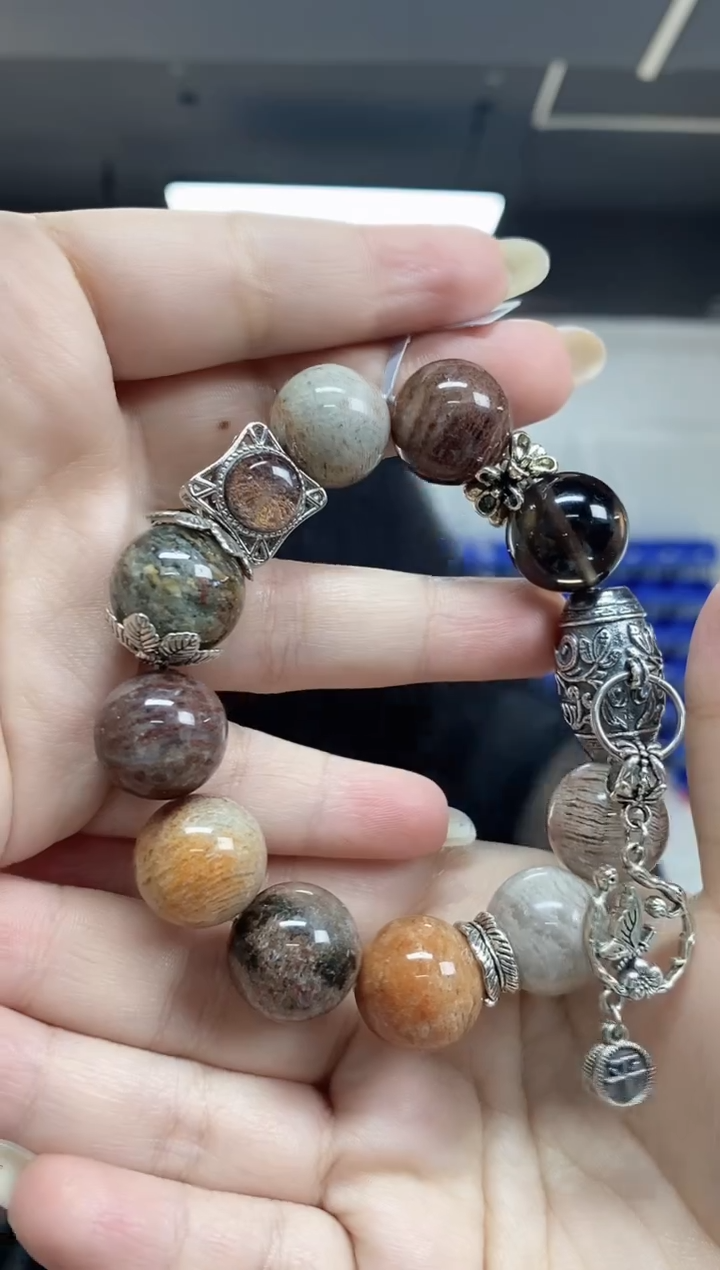 【闪购商品】水晶手串未镶嵌多样性发其一颜色微差