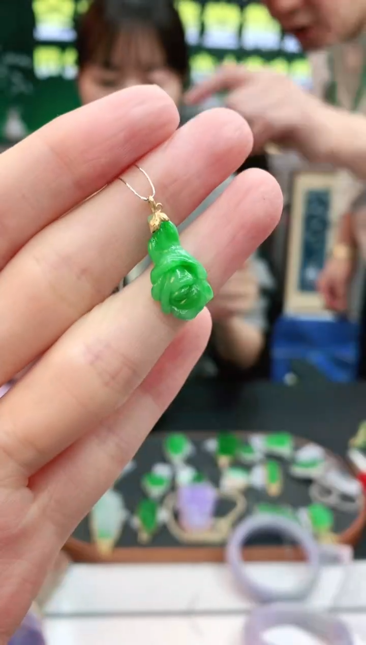【闪购商品】翡翠颈饰18K金镶嵌赠礼盒证书 小君