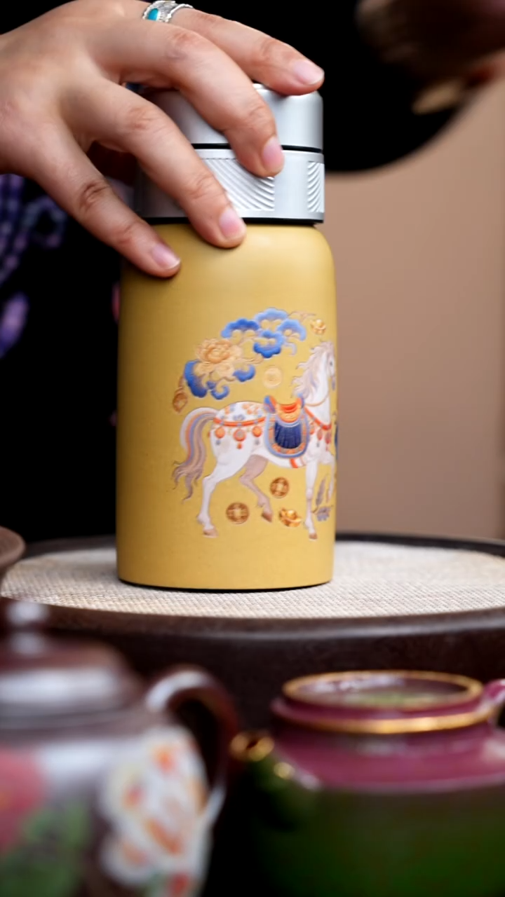 茶壶紫砂黄金段随行杯白马