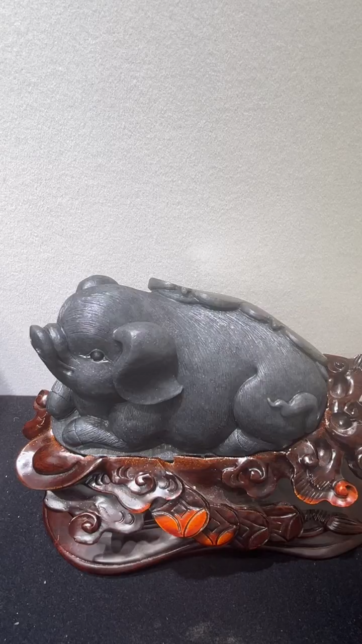 未镶嵌和田玉摆件把件