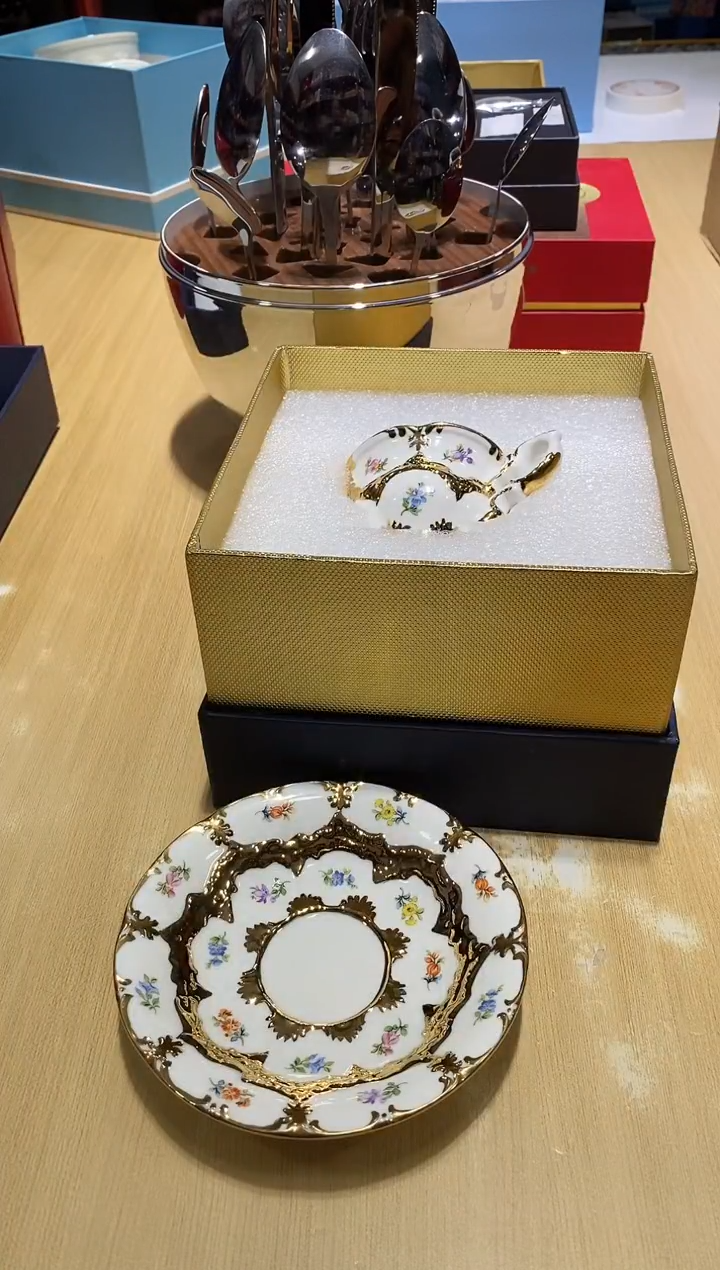 瓷片全场正品,一件不留@@1