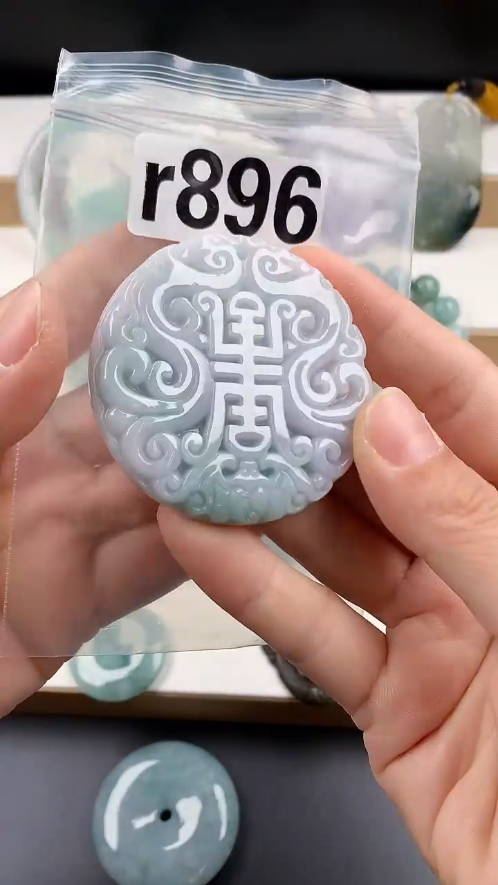 颈饰未镶嵌翡翠天然翡翠吊坠挂件