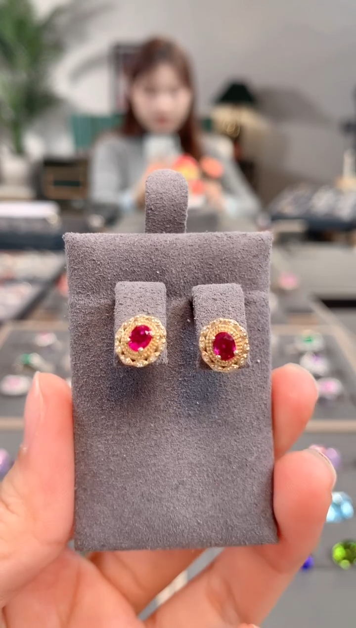 【闪购商品】红宝石耳饰18K金镶嵌红宝石