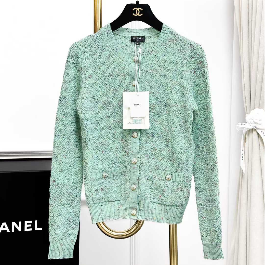 99新 Chanel/香奈儿 36码25A绿色混色圆领长袖针织上衣，开衫