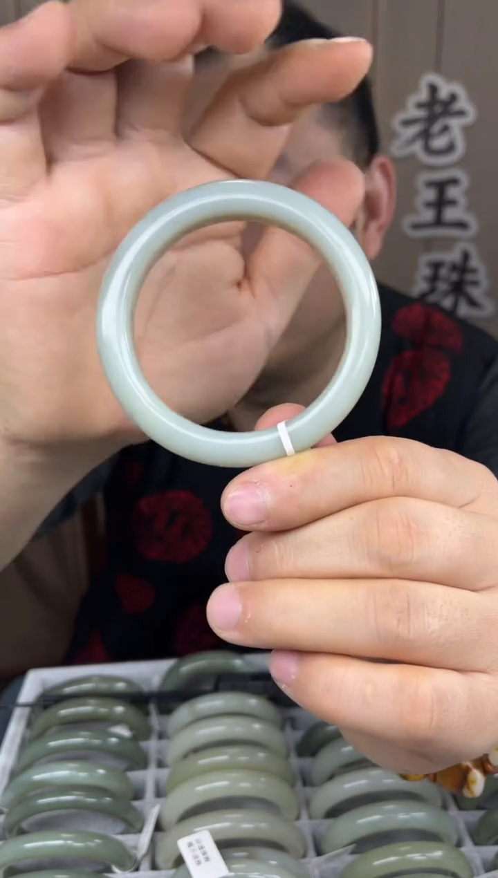 【闪购商品】和田玉手镯未镶嵌和田玉手镯-30