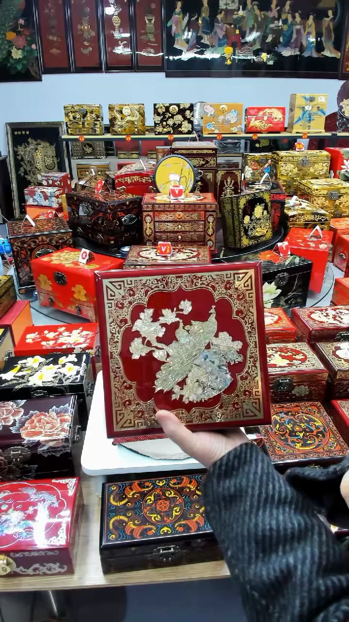 【闪购商品】19酒红双层铜丝贝壳镶嵌孔雀图升级款