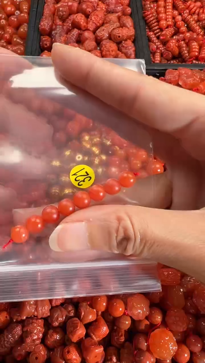 【闪购商品】南红玛瑙颈饰未镶嵌1