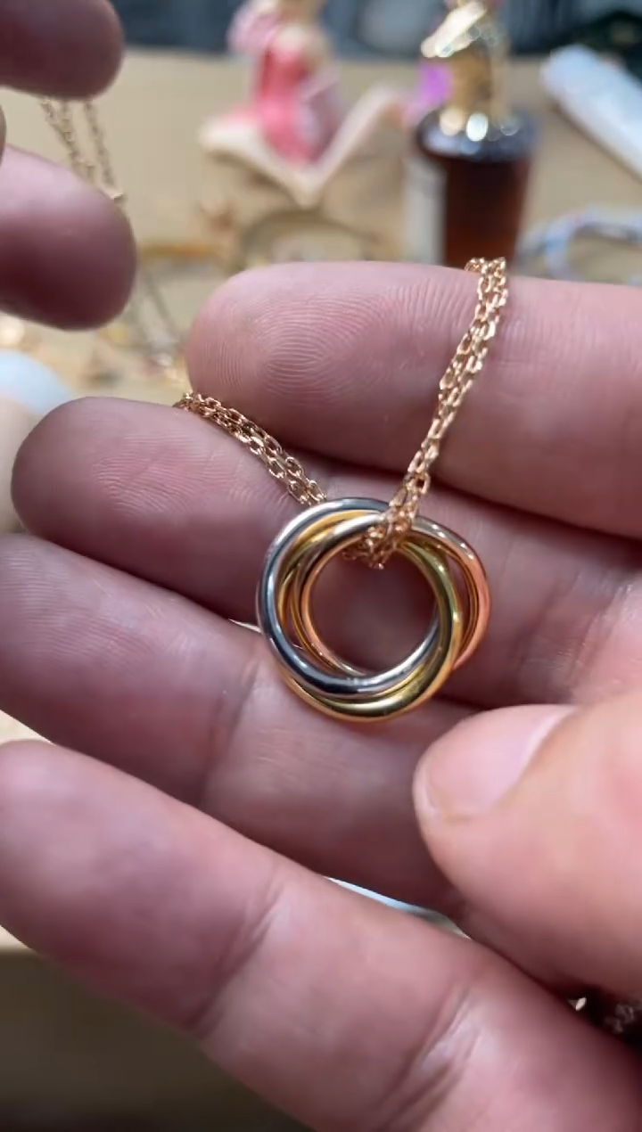 瓷片嘉荣当康大姐fu的总铺