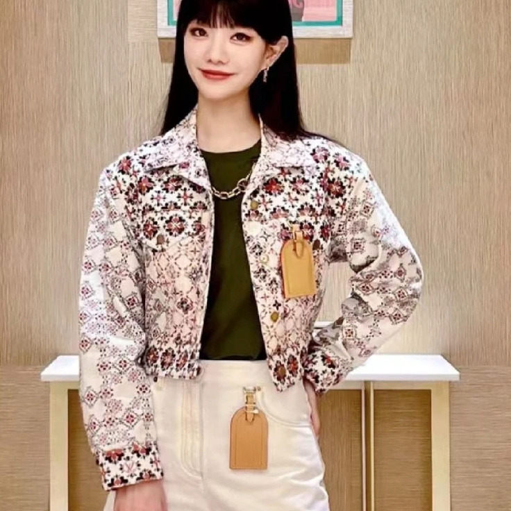 未使用 LouisVuitton/路易威登 汤/P235400676/花卉图案皮标外套
