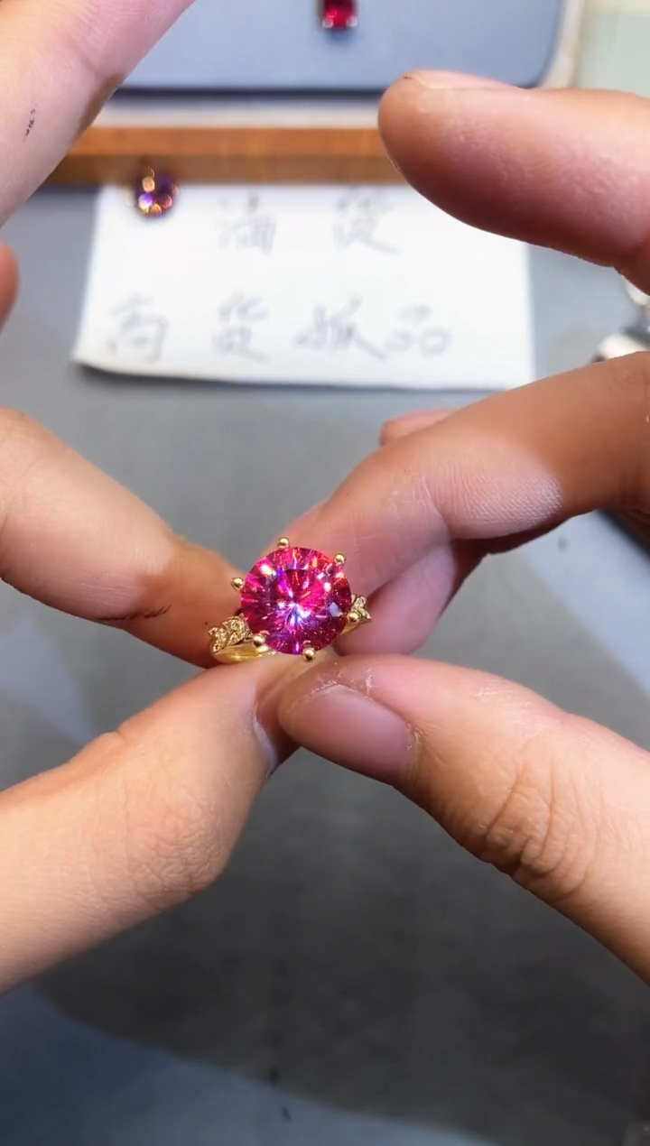 【闪购商品】合金石英质玉珠宝奇石1