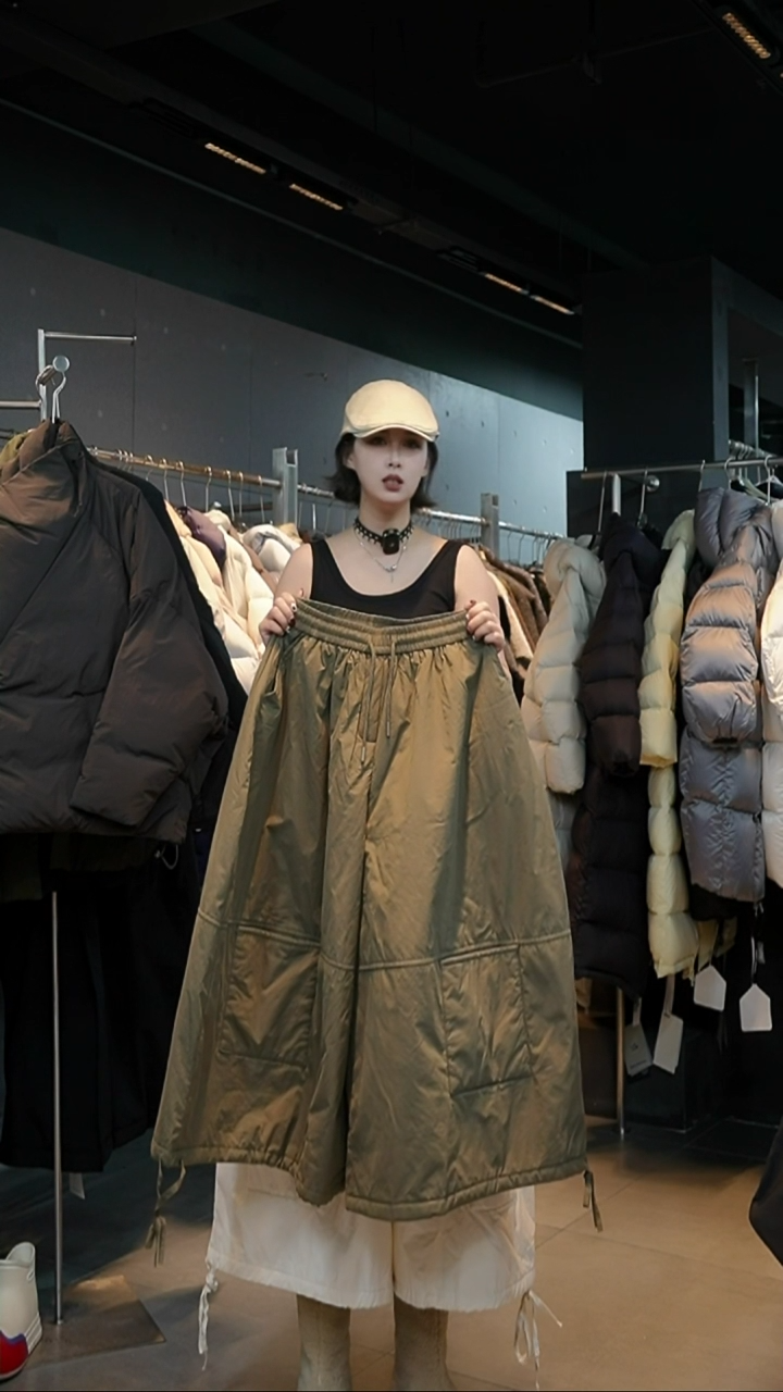 绿色裤子绿色裤子